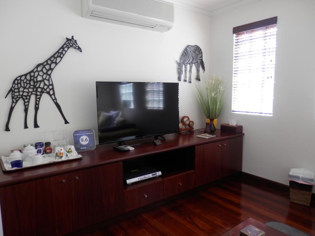 เดอะ ไฮด์อะเวย์ บีแอนด์บี รีทรีต Bed & Breakfast Armadale ภายนอก รูปภาพ